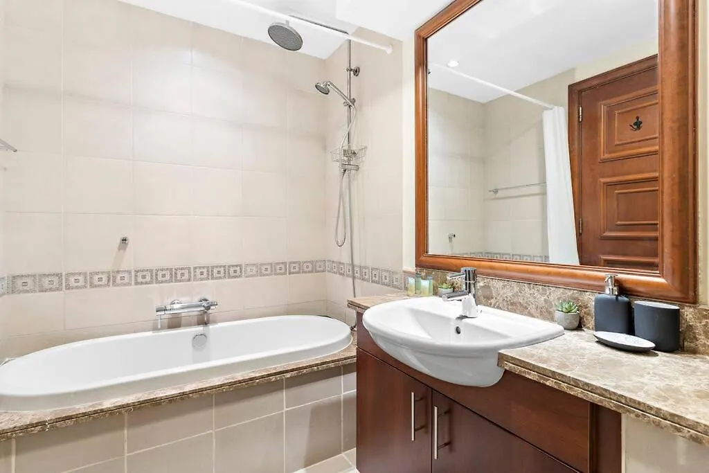 Stonetree - Luxurious 2 Bedroom Apartment In Palm Jumeirah Dubai